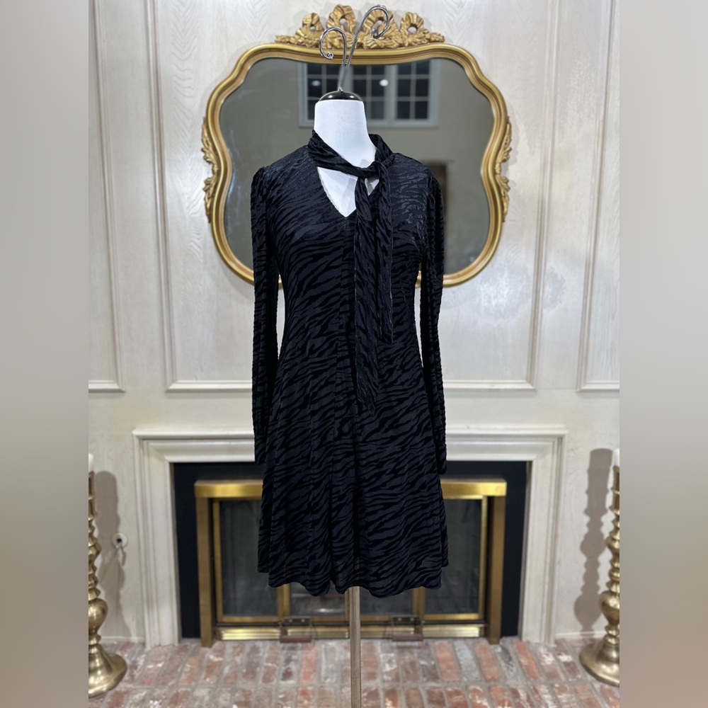 Calvin Klein Black Flocked Animal Print‎ Stretch Dress Size 10 | Tie Neck